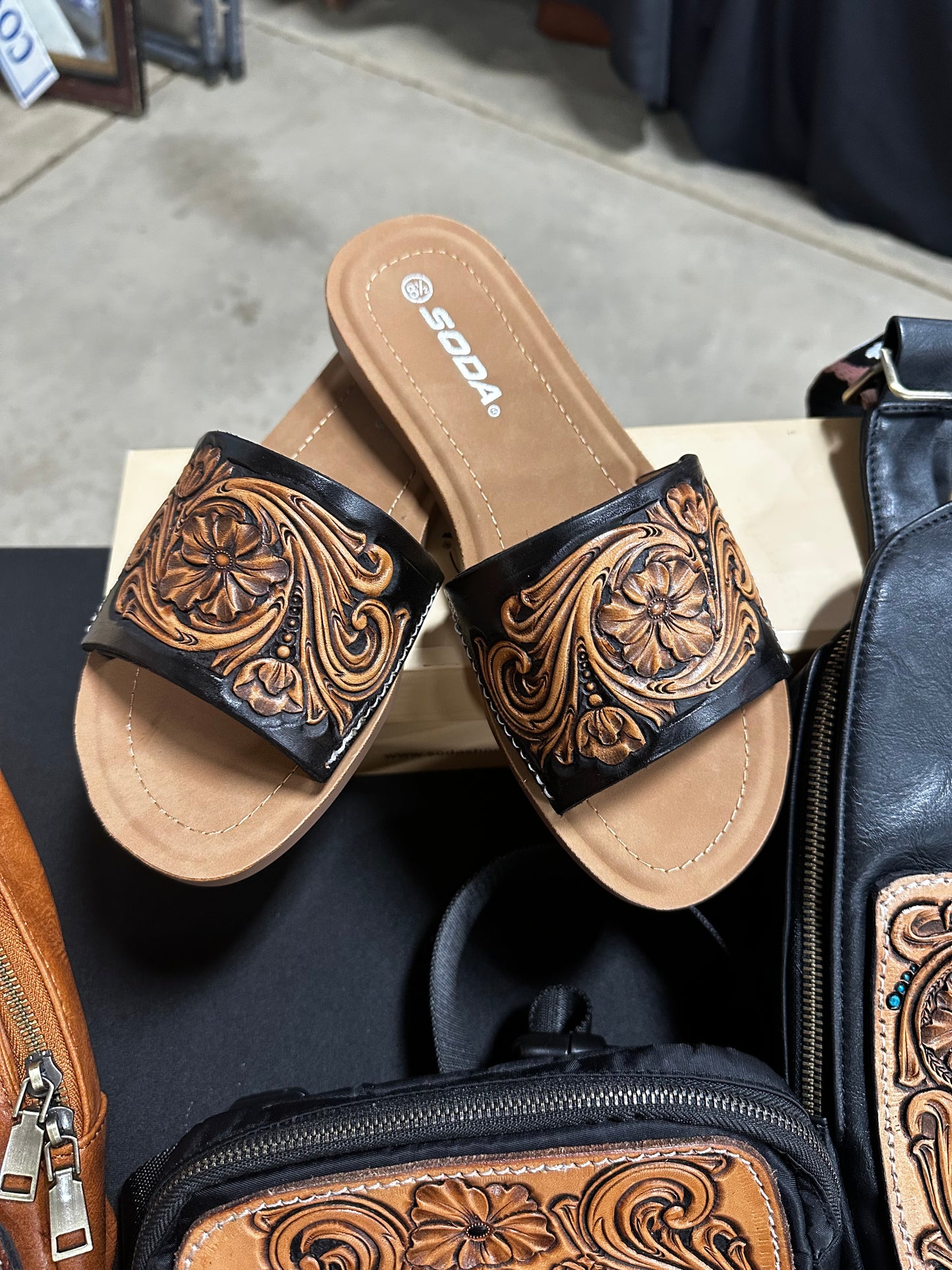 W10 Black Floral Sandals